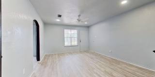 2 WEEKS FREE RENT + $1,095 + NEW STAINLESS STEEL APPLIANCES! Gallery 6