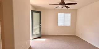Welcome home to this beautiful Murrieta Town Home! Gallery 29
