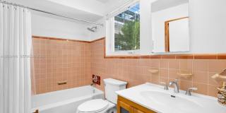 4340 Pine Tree Dr Gallery 19
