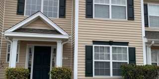 3 Bed 3.5 Bath Townehome Gallery 1