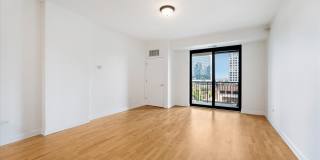 451 W Huron Street Gallery 2