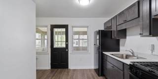 2BR Townhouse in Midland, PA!! Gallery 1