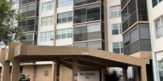 900 Saint Charles Pl Gallery 1