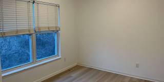 104 W. Stoneridge Gallery 11