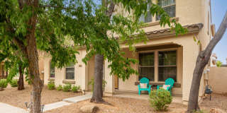 Amazing 4 bedroom In Lyons Gate! Gallery 3