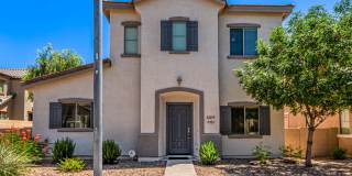Charming 2 story 3 bed 3 bath in Peoria!! Tons of amenities!! Charming 2 story 3 bed 3 bath in Peoria!! Tons of amenities!! Gallery 1