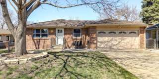 Lovely Furnished 3 bedroom, 2 bath house Gallery 1