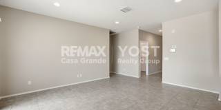 Beautiful Kitchen, Open Layout, and Room to Relax! Gallery 3