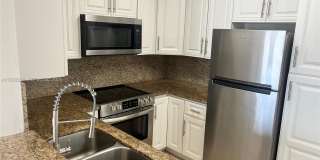 200 W Palm Cir W Gallery 1