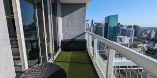 50 Biscayne Blvd 5107 Gallery 17