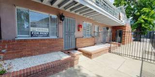 Ground floor One bedroom with Private Patio near Diamond District Gallery 2