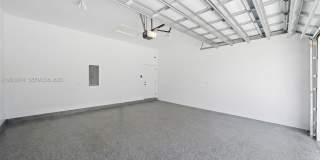2962 NW 10th Ct Gallery 20