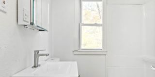 AVAILABLE JULY 1ST! ABSOLUTELY GORGEOUS & RENOVATED 2 bedroom in CASTLE SHANNON! Gallery 12