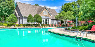 Affordable Housing - Elan at Mallard Creek Apartment Homes Gallery 15