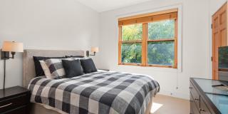 227 Midland Avenue Gallery 6