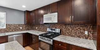 Spacious 5BR House in Wheat Ridge Gallery 1
