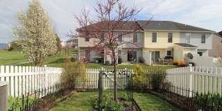 Liberty Square Townhome with Fenced Yard! Gallery 3
