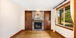 Charming Ravenna home with 5 bedrooms, 4 bathrooms Gallery 10