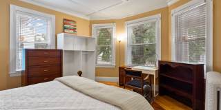 54 Chester Ave Gallery 5