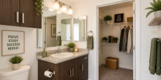Hawks Landing Apartments - Co-Living Gallery 34