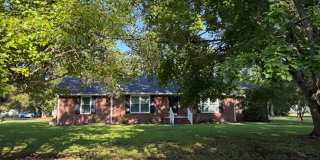Adorable Home in Rock Creek! Gallery 1