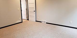 Three bedroom two bathroom Twin home w/ triple garage Gallery 13
