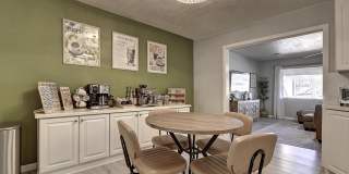 1027 W 19TH Street Gallery 33