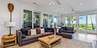 Hawaii Life Presents Modern Mokuleia Beachfront Luxury 4 bedroom 3 Bath Gallery 6