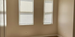 712 Lennox Str - 2 Gallery 4