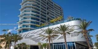 17550 Collins Avenue Gallery 18