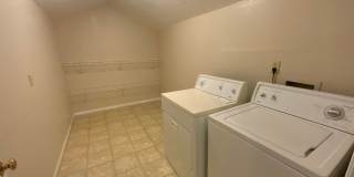 3 Bedroom 2 Bathroom Duplex Gallery 64