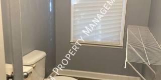 MOVE IN SPECIAL $250.00 OFF 1st Month's Rent- 2 bedroom, 1.5 bath apartment with W/D unit and shared fenced in yard! Gallery 10