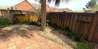 829 Ruffin Street Gallery 28