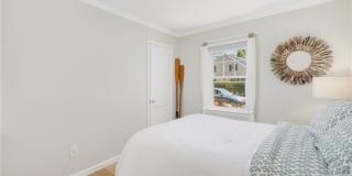 133 Carroll Avenue Gallery 15
