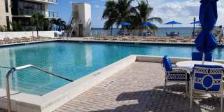 Ocean Front Condo Gallery 23