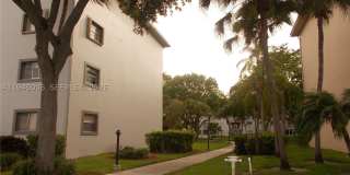 1400 SW 124th Ter Gallery 35