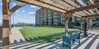 Waterside at RiverPark Place Gallery 20