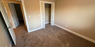 Nice 4bed/2.5 Bath Home, Gas Range Gallery 15