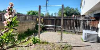 Large Condo in Claremont Gallery 31