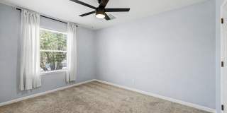 3 bed/2 bath Mesa home with a pool Gallery 22