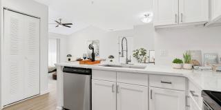 Sailpointe at Lake Norman Apartment Homes Gallery 13