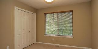 5890 E LYN HAVEN DRIVE SE 5890 E LYN HAVEN DRIVE SE Gallery 21