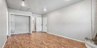 Charming 3 Bedroom Home with Spacious Backyard Gallery 10