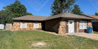 Large 4 Bedroom Home Gallery 1