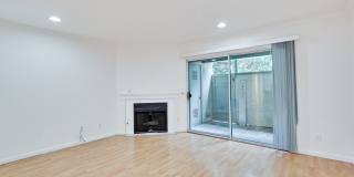 Hidden Silicon Valley Oasis! 2BR/2.5BA Townhome with TWO Private Patios, 2 Dedicated Parking Spaces, Pool, Tennis Courts & Utilities Included! Gallery 25