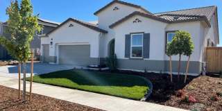 Fabulous Single Level 4 Bedroom in 95757 Gallery 1
