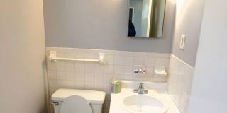 Well-Maintained 2BR/1.5BA Duplex Units with Central HVAC – Memphis - Open To Section 8 Gallery 8