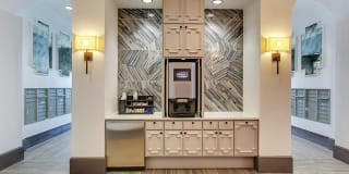 The Huntington Apartments Gallery 18