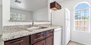 Modern Gated Condo Near the Strip with Pool & Covered Parking! Gallery 12
