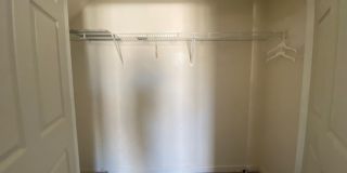 Room in 4 Bedroom Home at Hampton Pl Dr Gallery 19